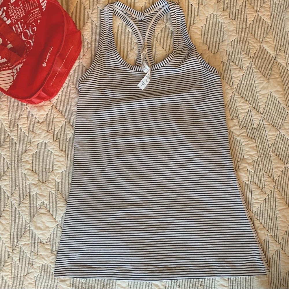 lululemon Cool Racerback black/white stripe Size 6